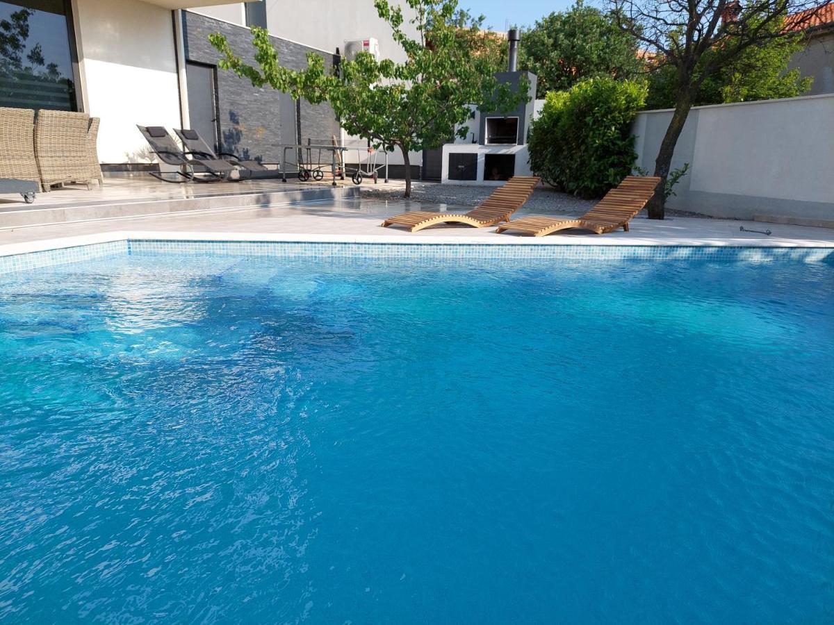 Vila Martina - Bellevue ชัมรีกา ภายนอก รูปภาพ